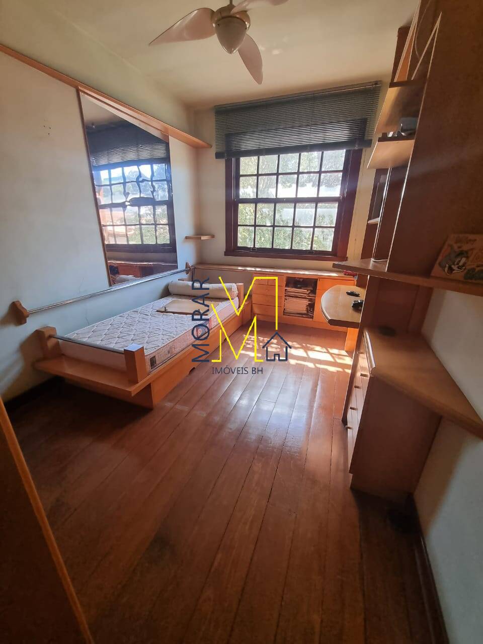 Casa à venda com 3 quartos, 360m² - Foto 8