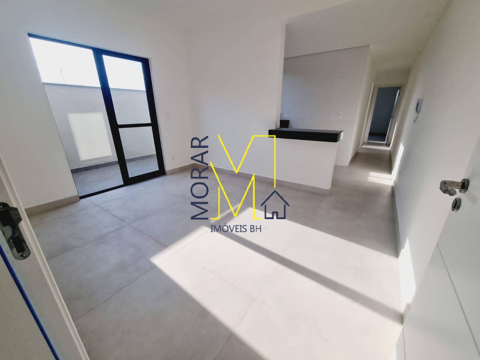 Apartamento à venda com 2 quartos, 81m² - Foto 1