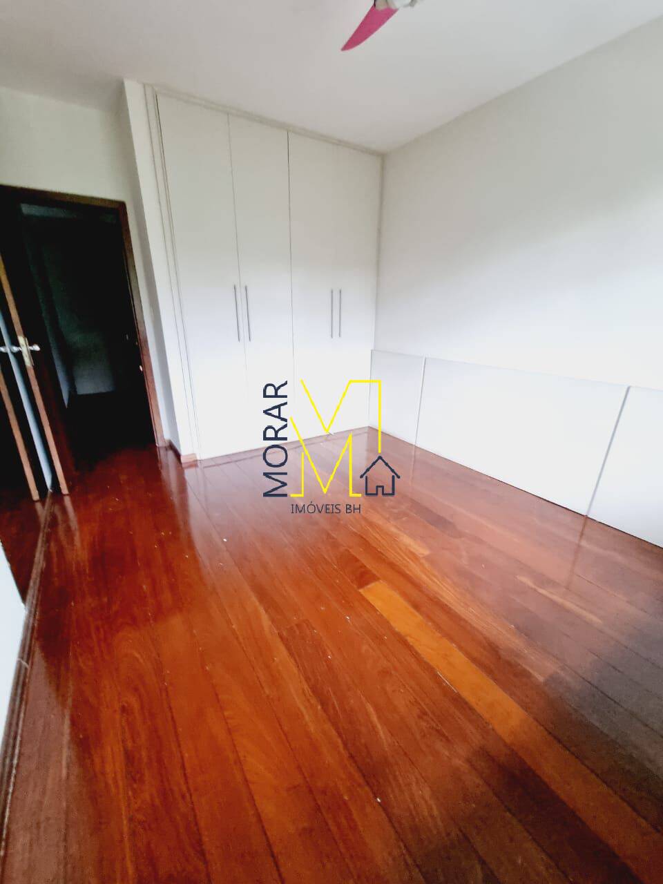 Casa à venda com 4 quartos, 360m² - Foto 14