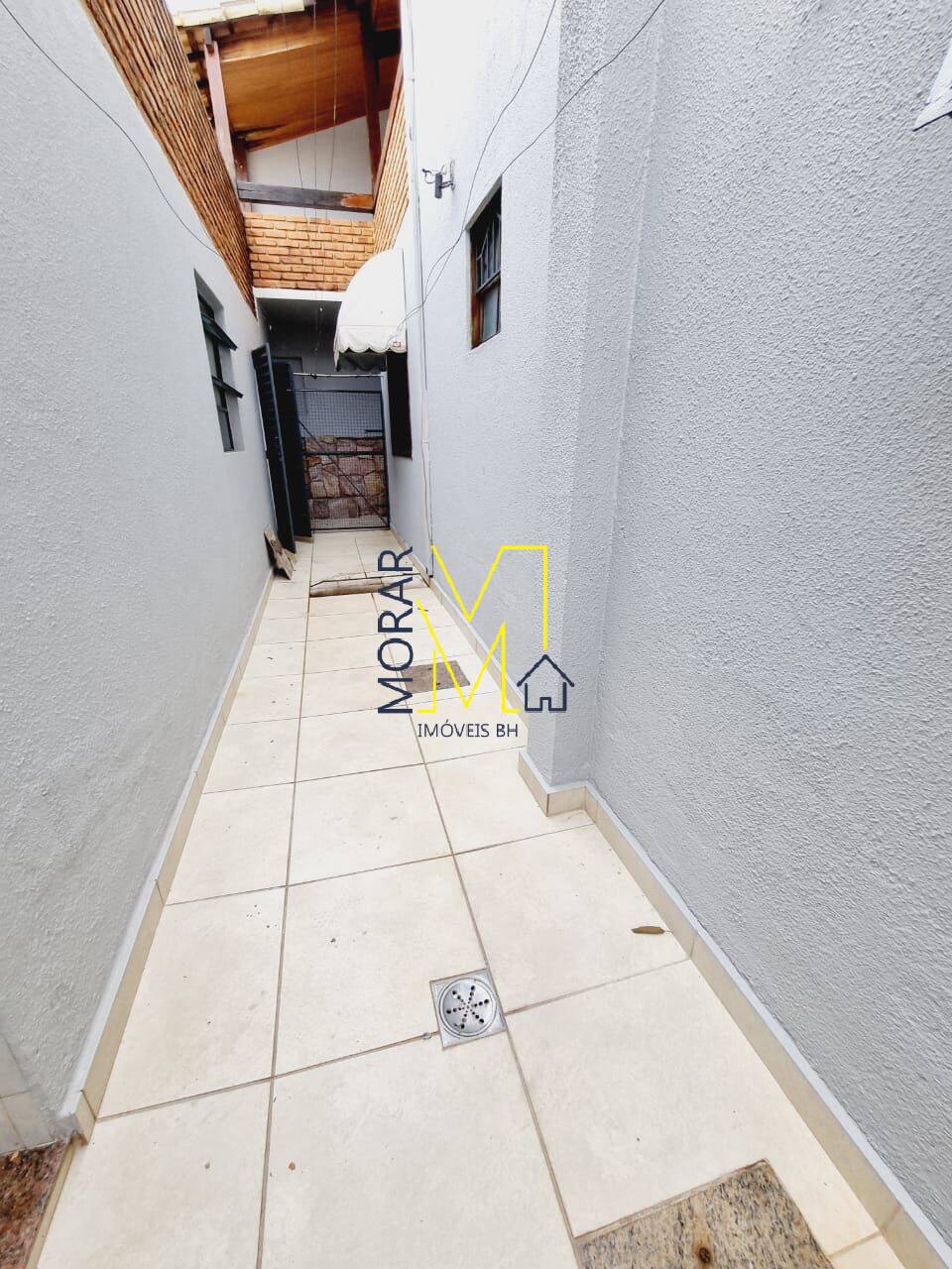 Casa à venda com 4 quartos, 360m² - Foto 23