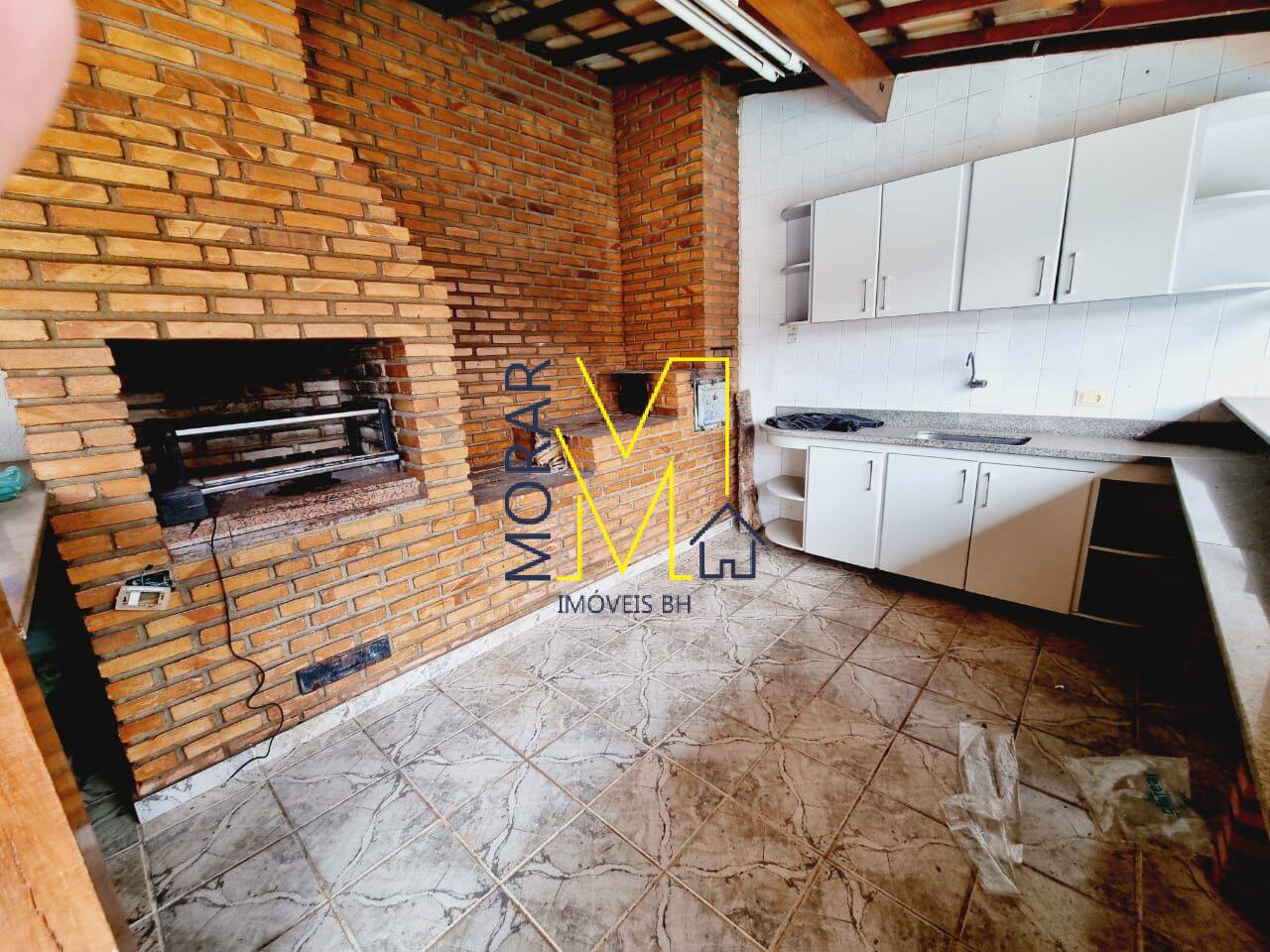 Casa à venda com 4 quartos, 360m² - Foto 15