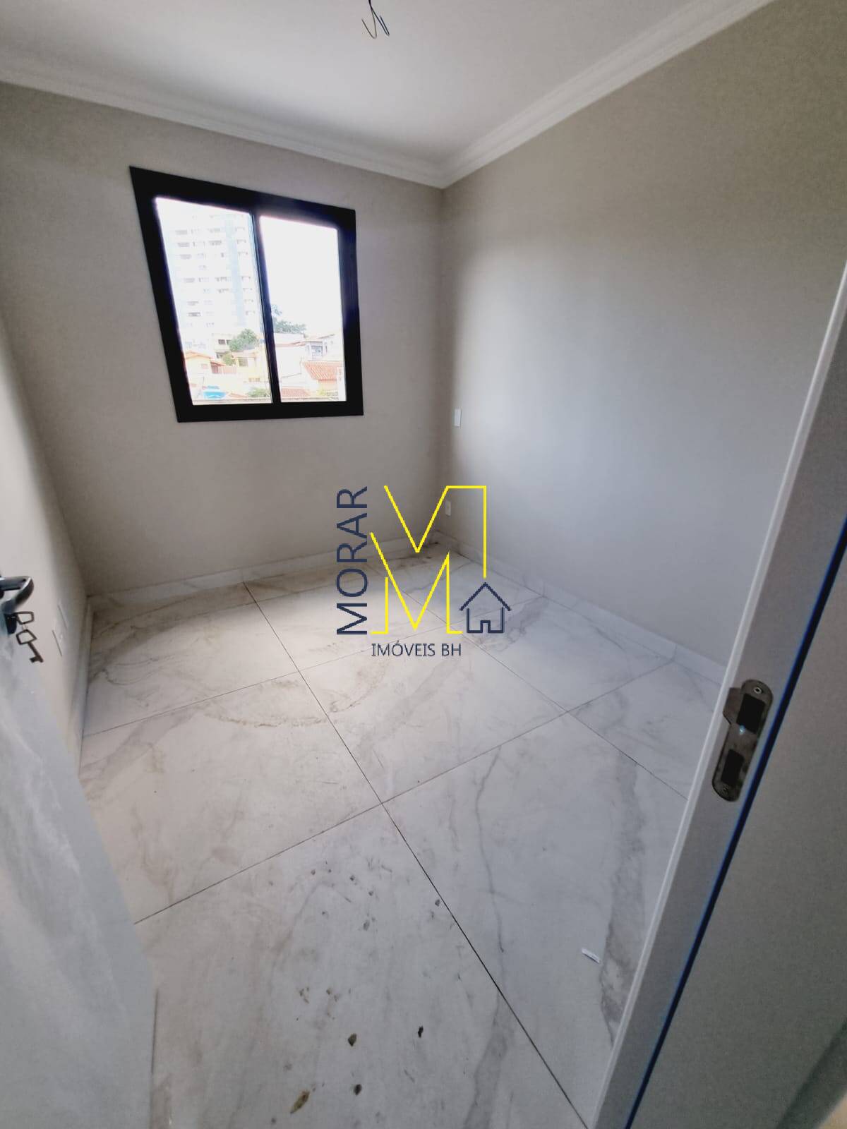 Apartamento à venda com 2 quartos, 65m² - Foto 3