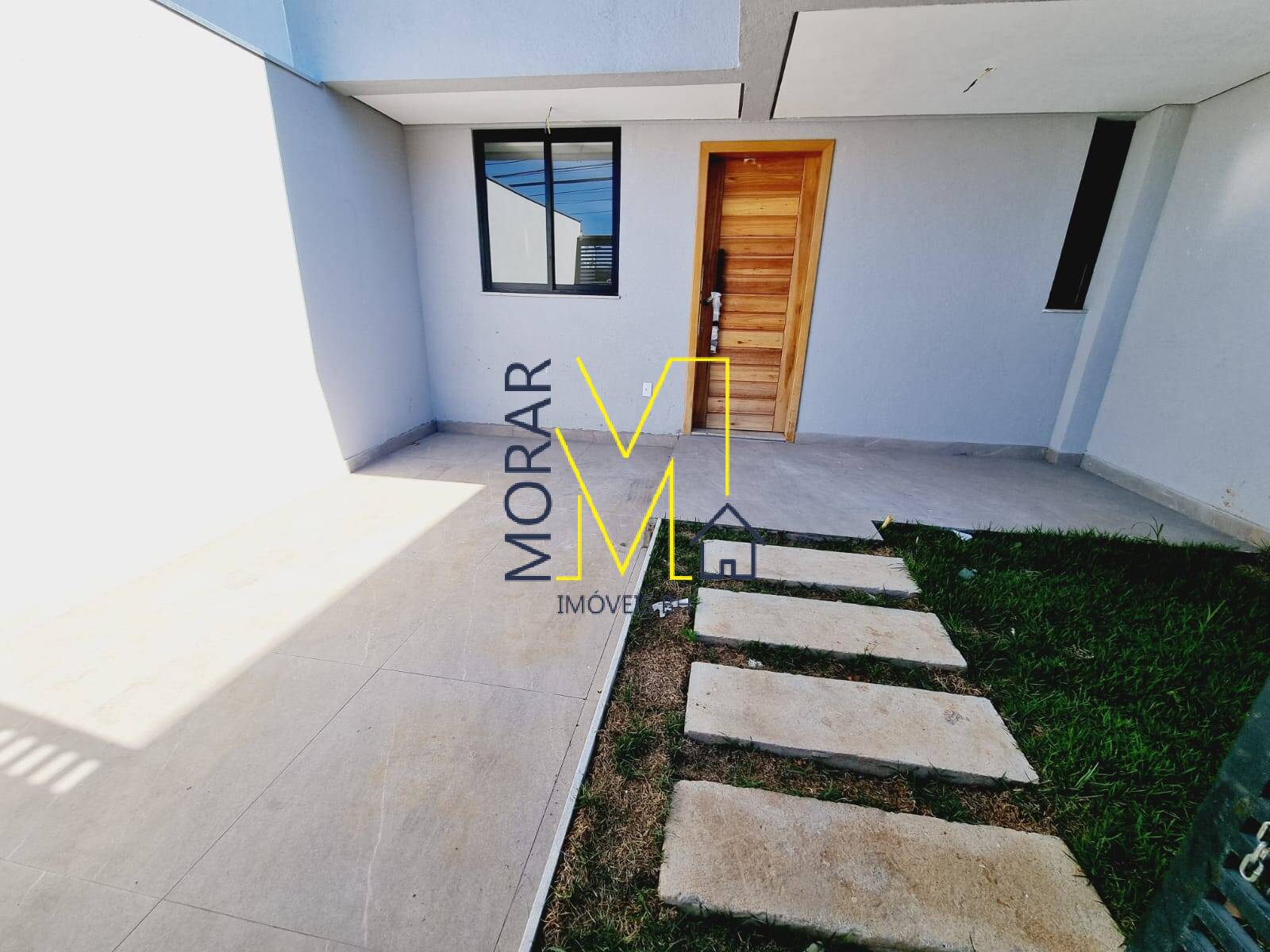 Casa à venda com 3 quartos, 145m² - Foto 1