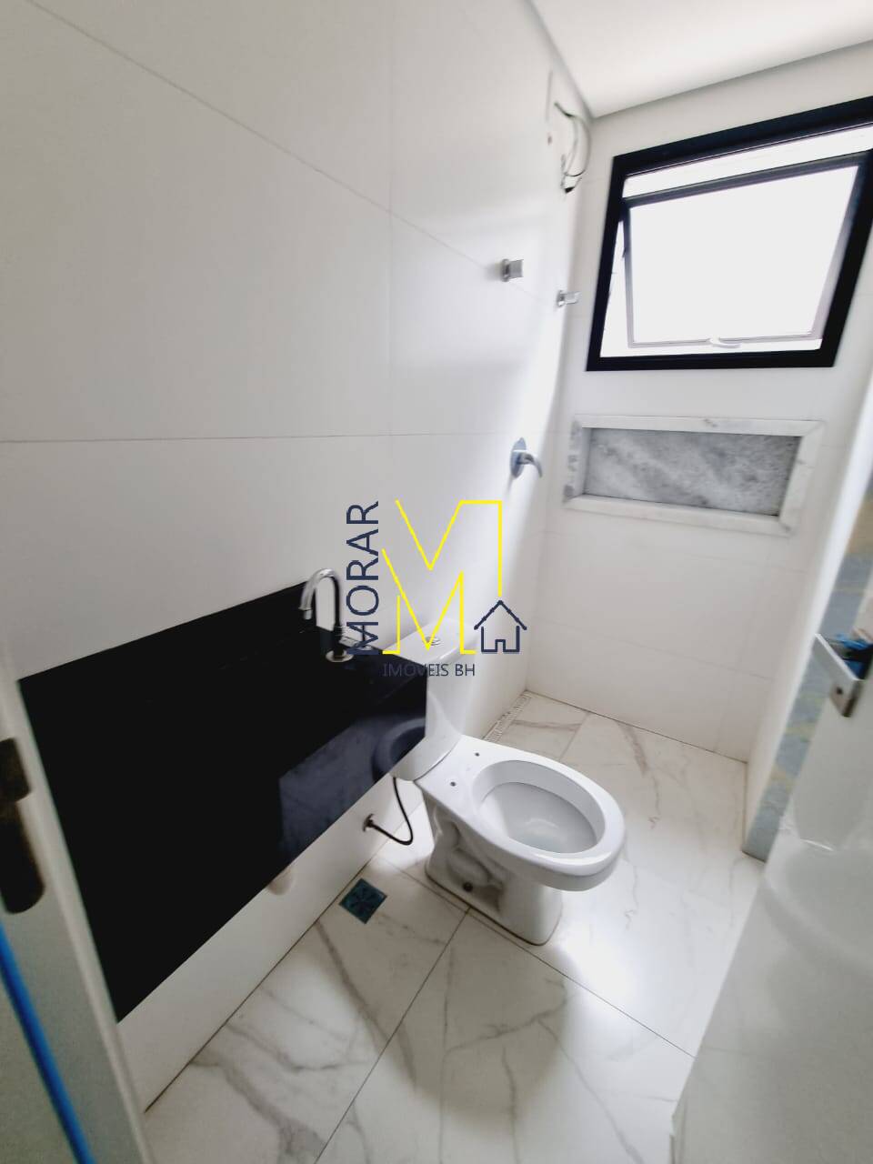 Apartamento à venda com 3 quartos, 140m² - Foto 3