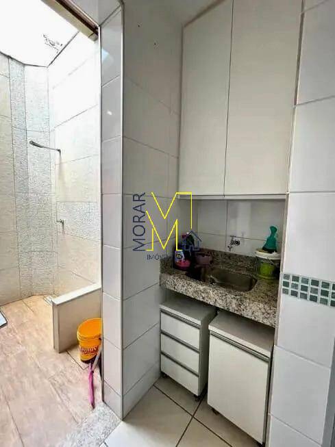 Casa à venda com 2 quartos, 90m² - Foto 11