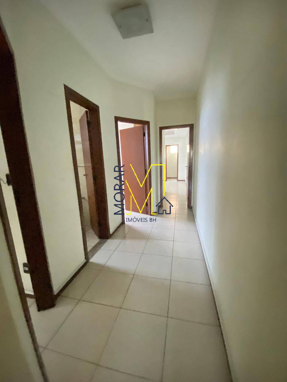 Casa à venda com 3 quartos, 180m² - Foto 5