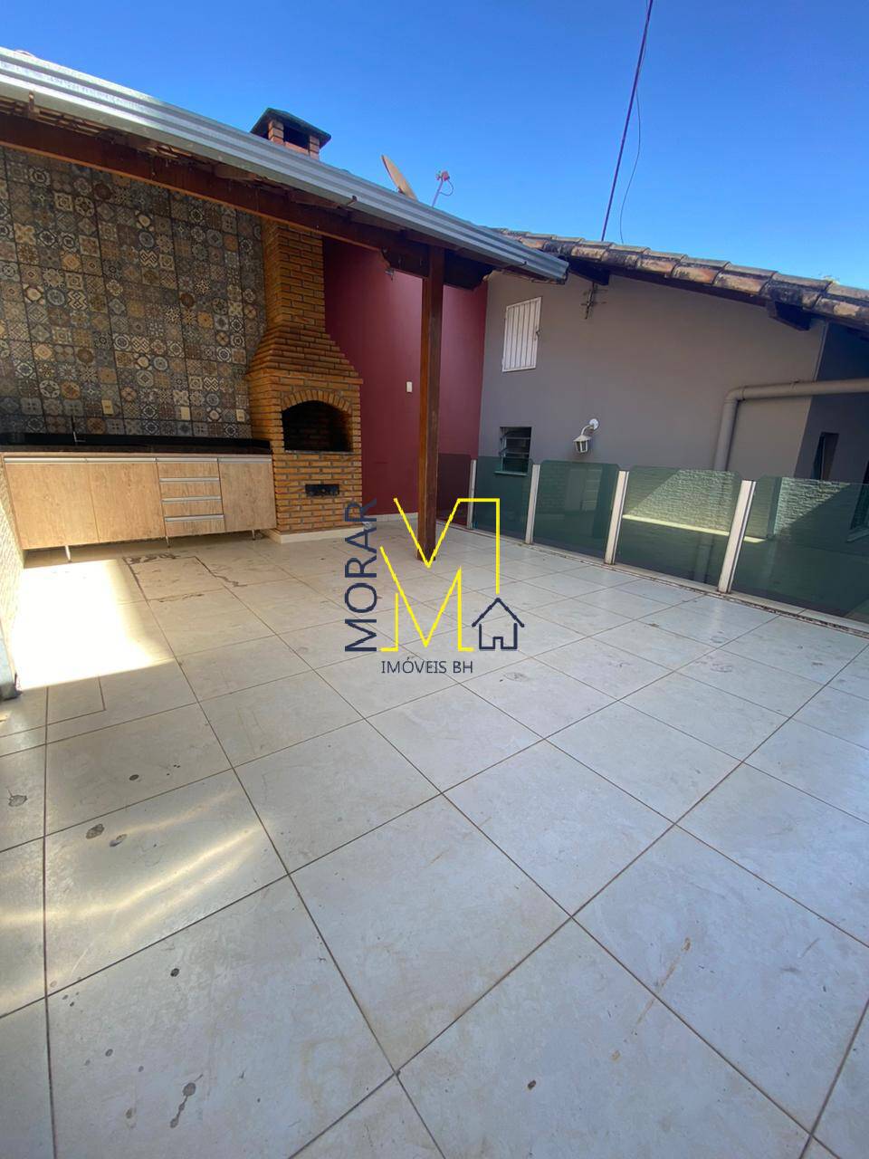 Casa à venda com 3 quartos, 180m² - Foto 2