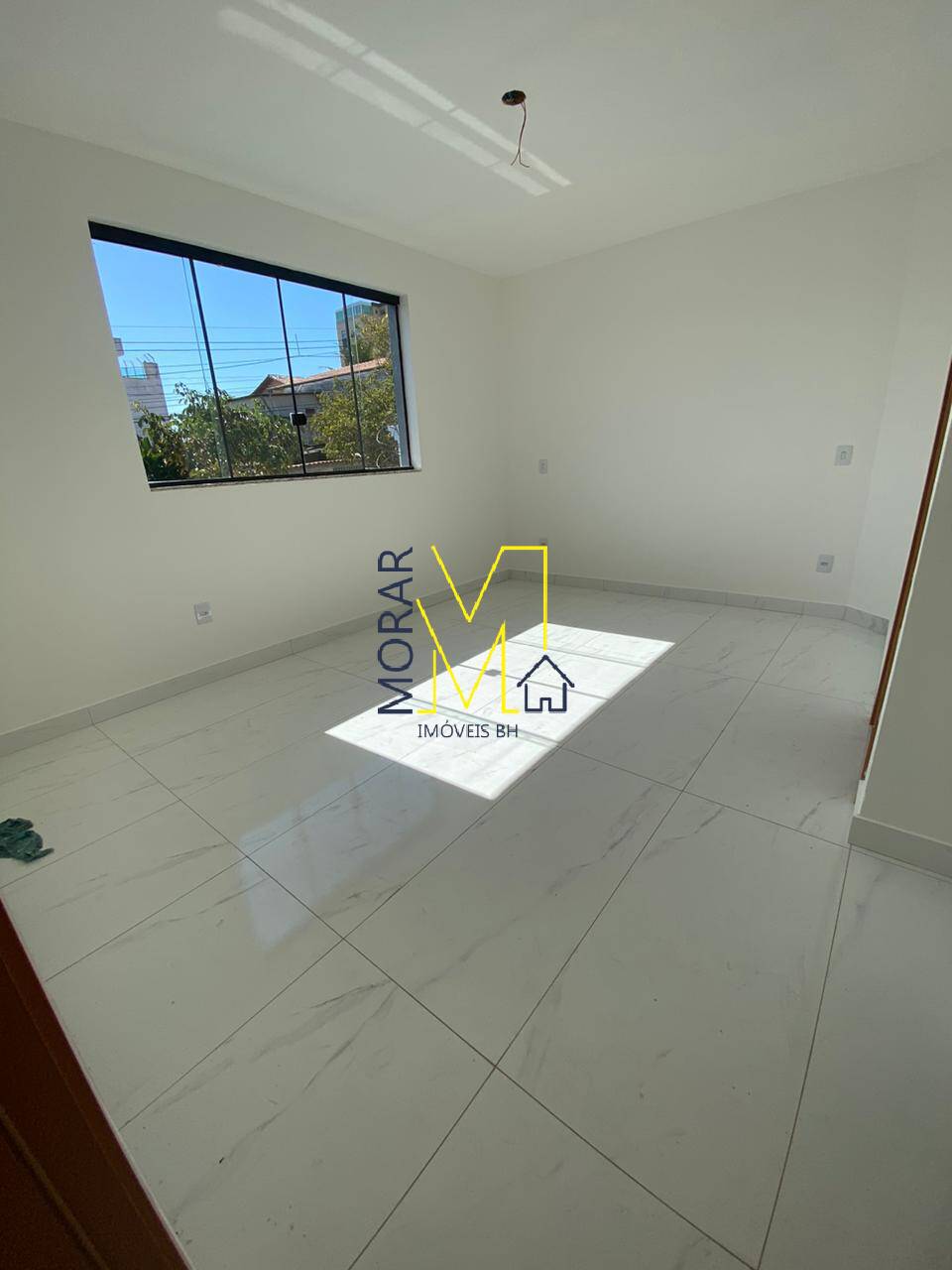 Casa à venda com 3 quartos, 66m² - Foto 8