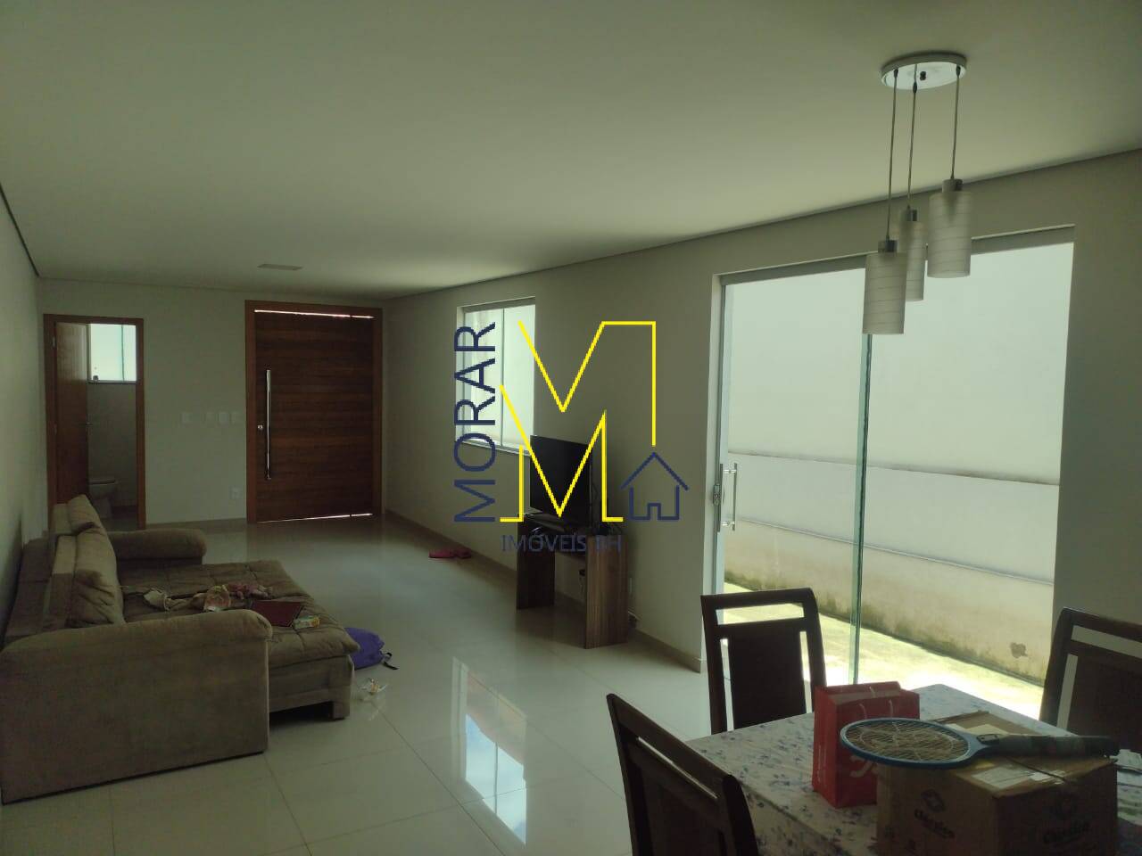 Casa à venda com 3 quartos, 180m² - Foto 2