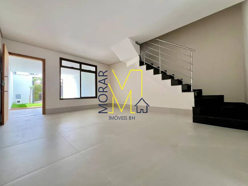 Casa à venda com 3 quartos, 130m² - Foto 2