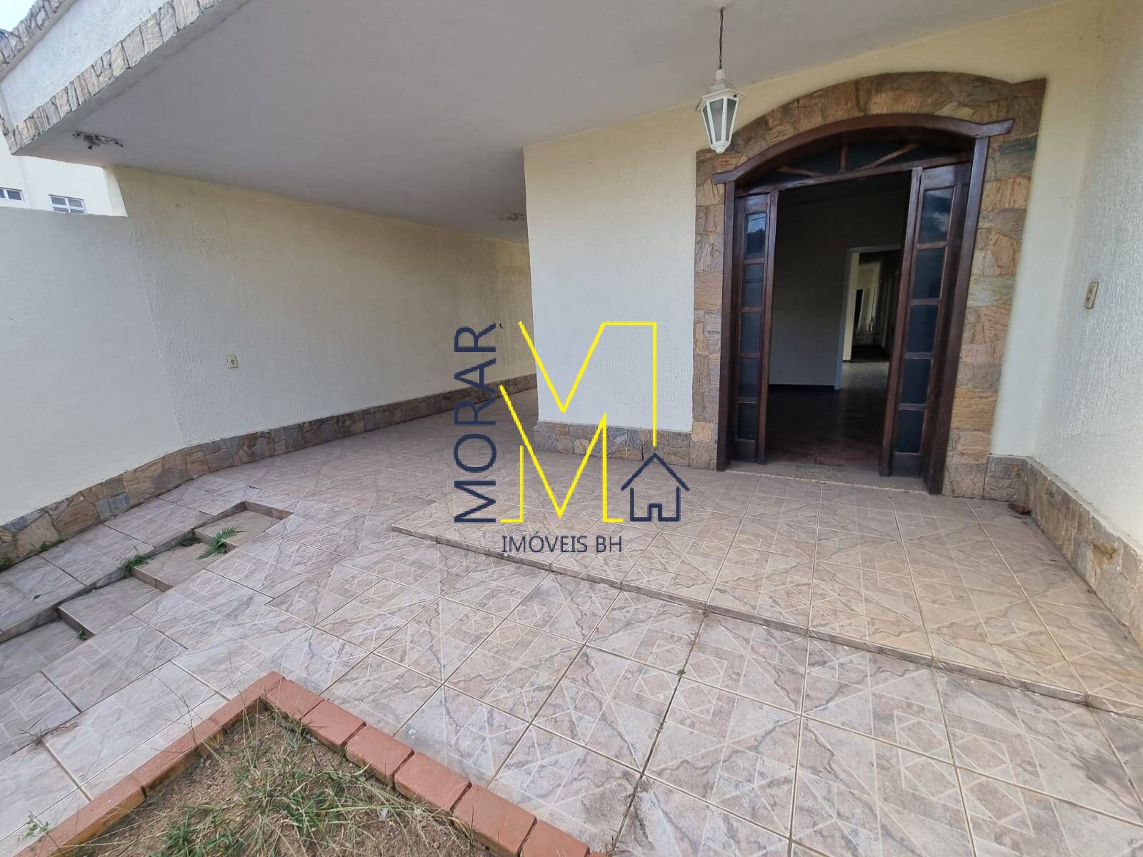 Casa à venda com 4 quartos, 200m² - Foto 14