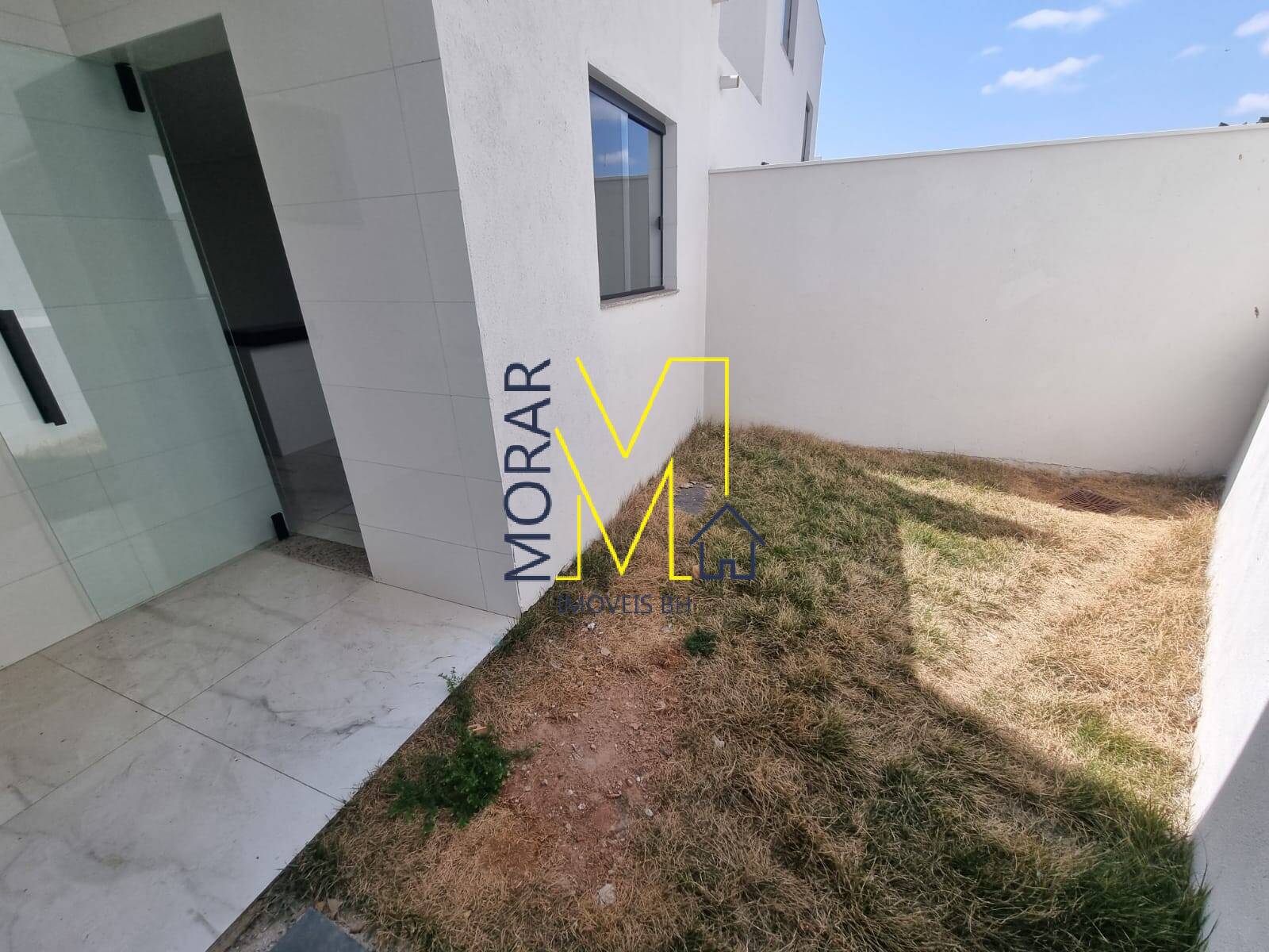 Casa à venda com 3 quartos, 142m² - Foto 3