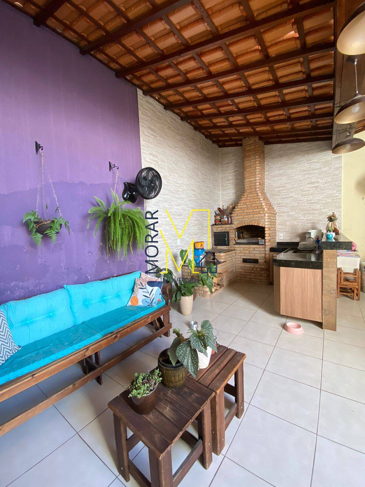 Casa à venda com 3 quartos, 180m² - Foto 1