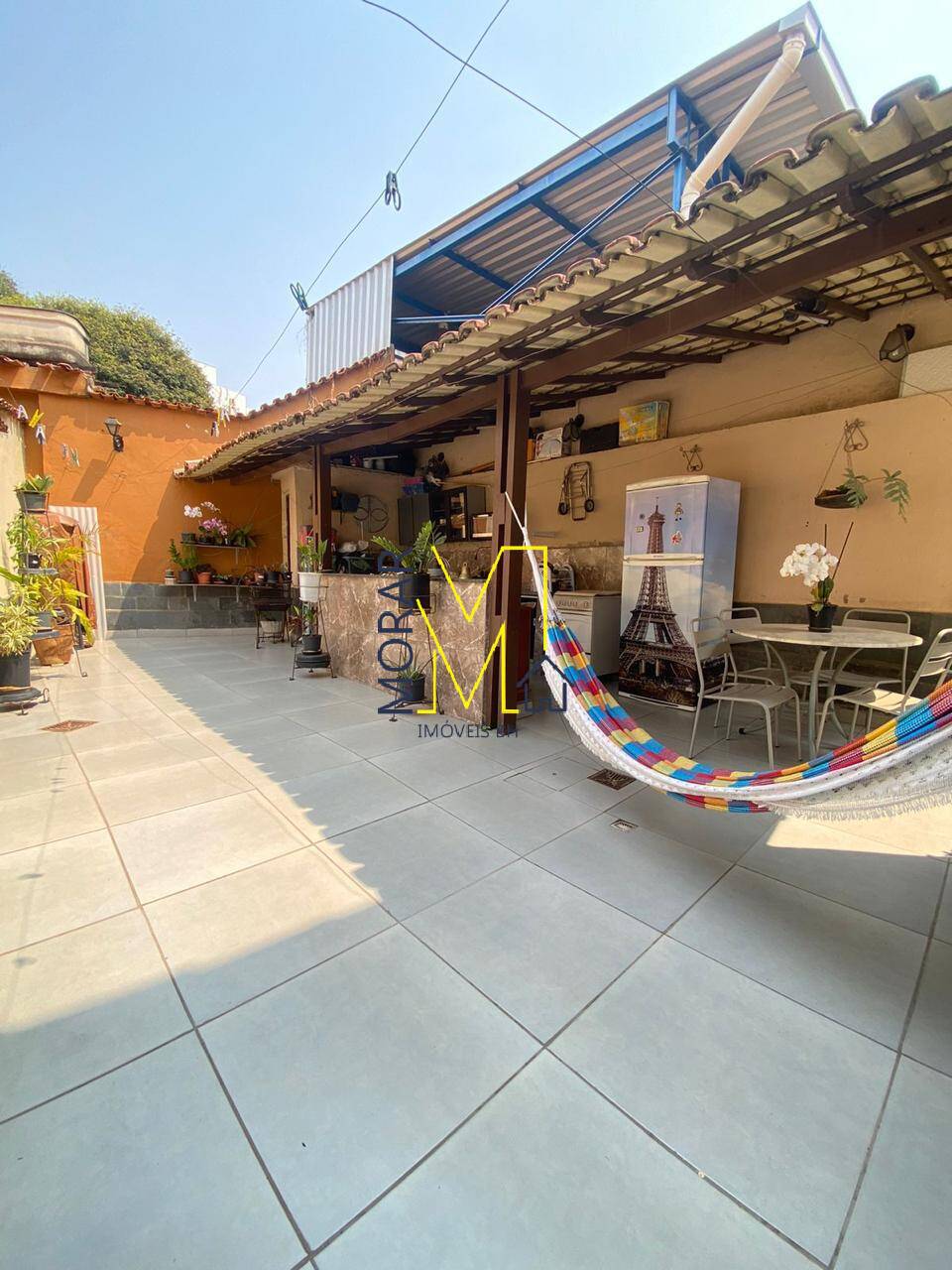 Casa à venda com 2 quartos, 360m² - Foto 1