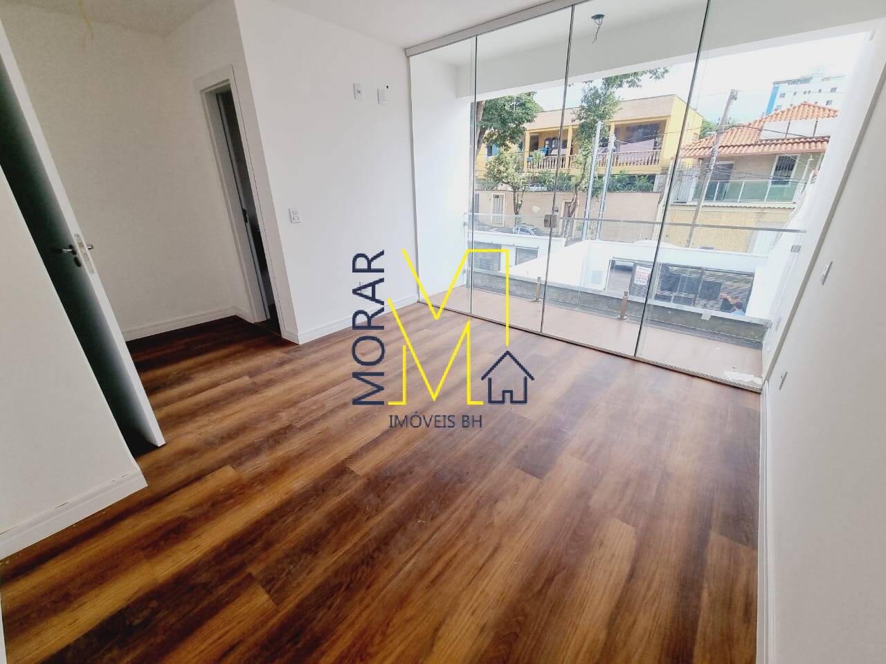 Casa à venda com 3 quartos, 106m² - Foto 3