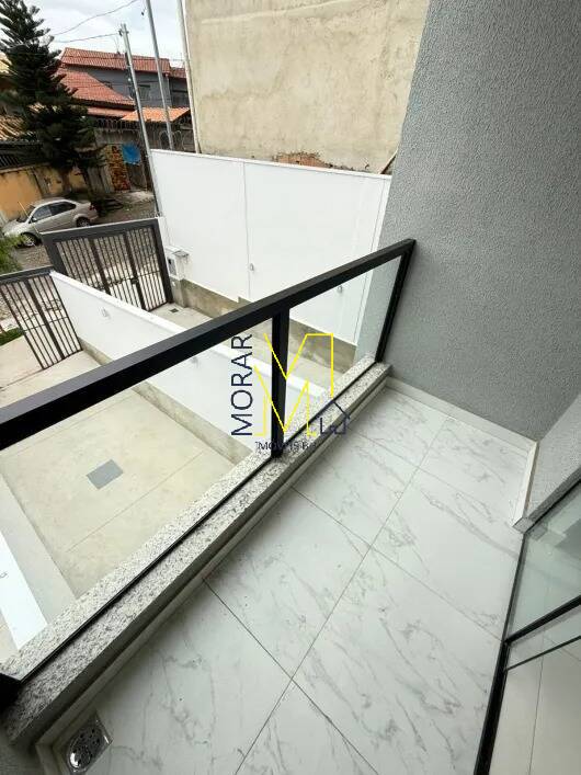 Casa à venda com 2 quartos, 67m² - Foto 4