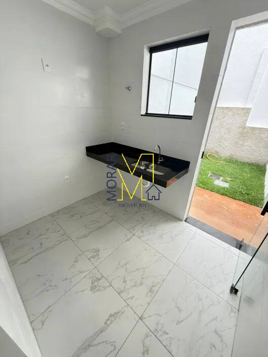 Casa à venda com 2 quartos, 67m² - Foto 12