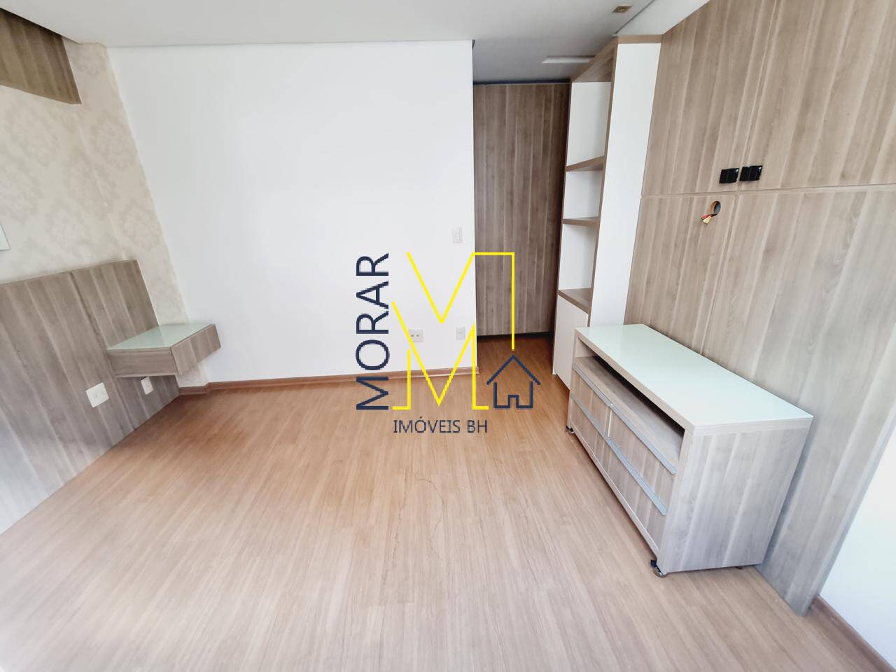 Apartamento à venda com 4 quartos, 204m² - Foto 11