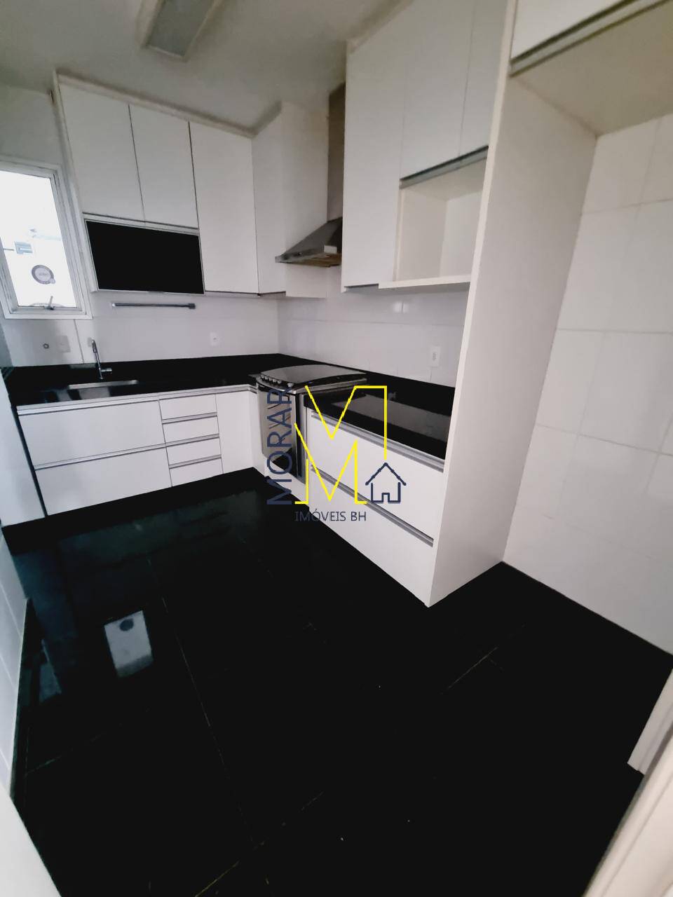 Apartamento à venda com 4 quartos, 204m² - Foto 4