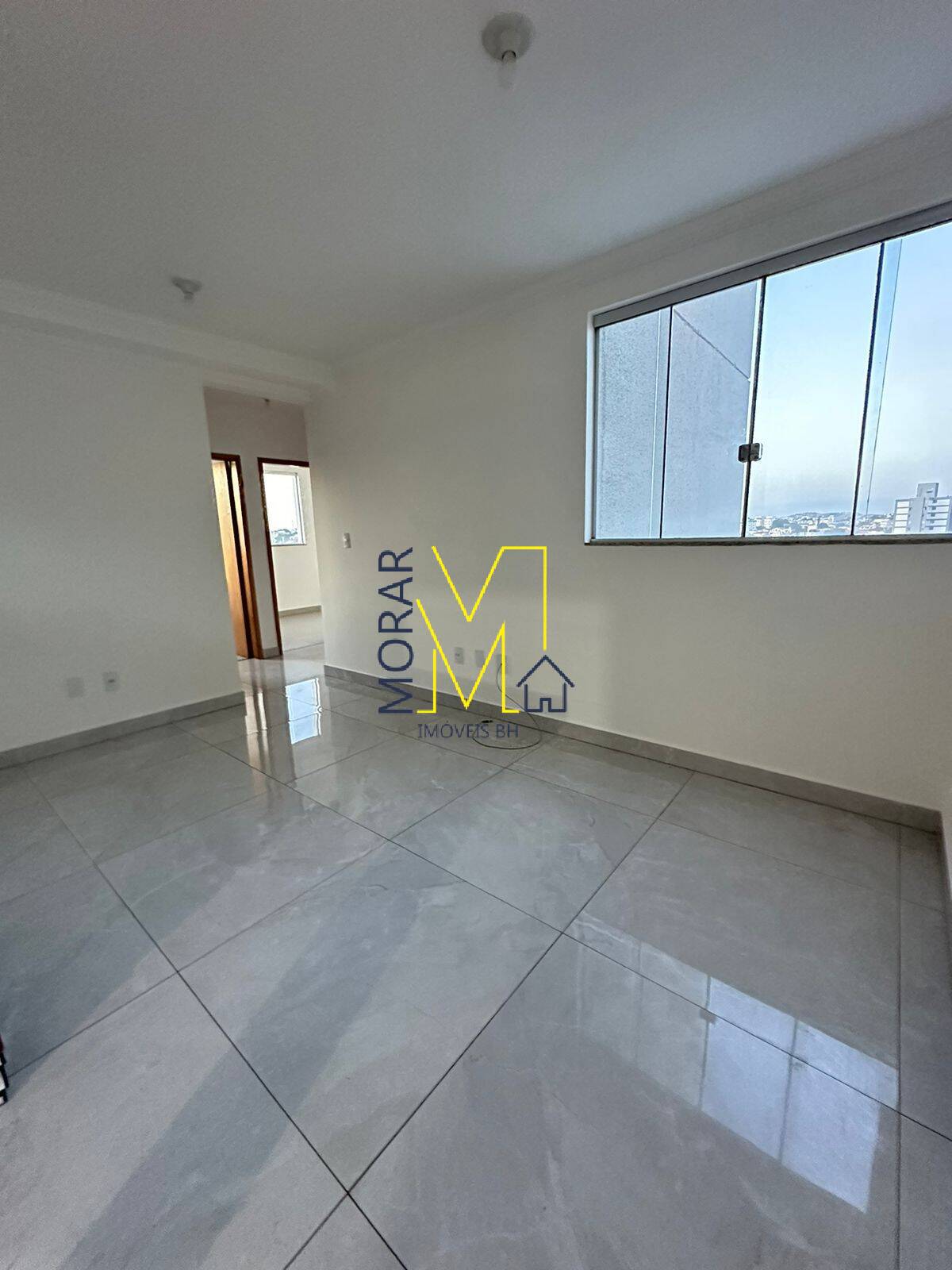 Apartamento à venda com 3 quartos, 60m² - Foto 1