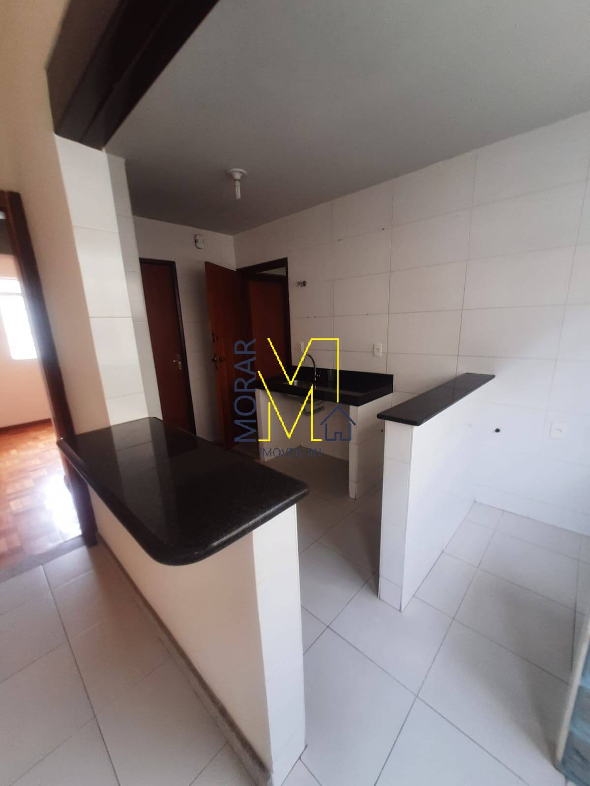 Apartamento à venda com 3 quartos, 65m² - Foto 2