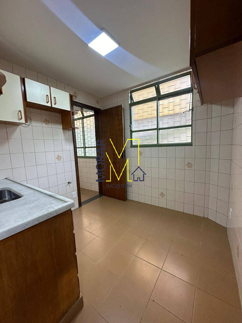 Casa à venda com 2 quartos, 75m² - Foto 9