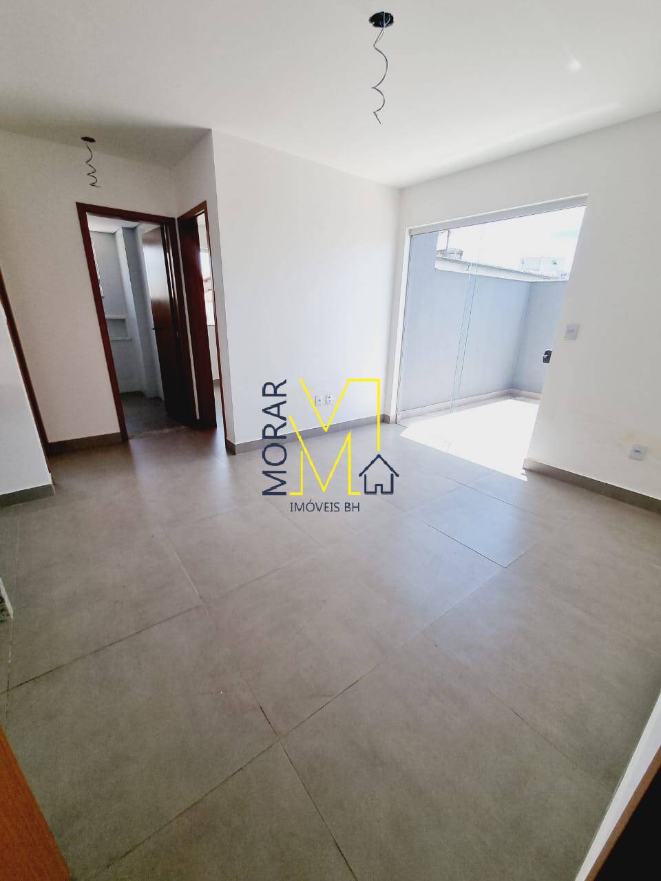 Apartamento à venda com 2 quartos, 70m² - Foto 18