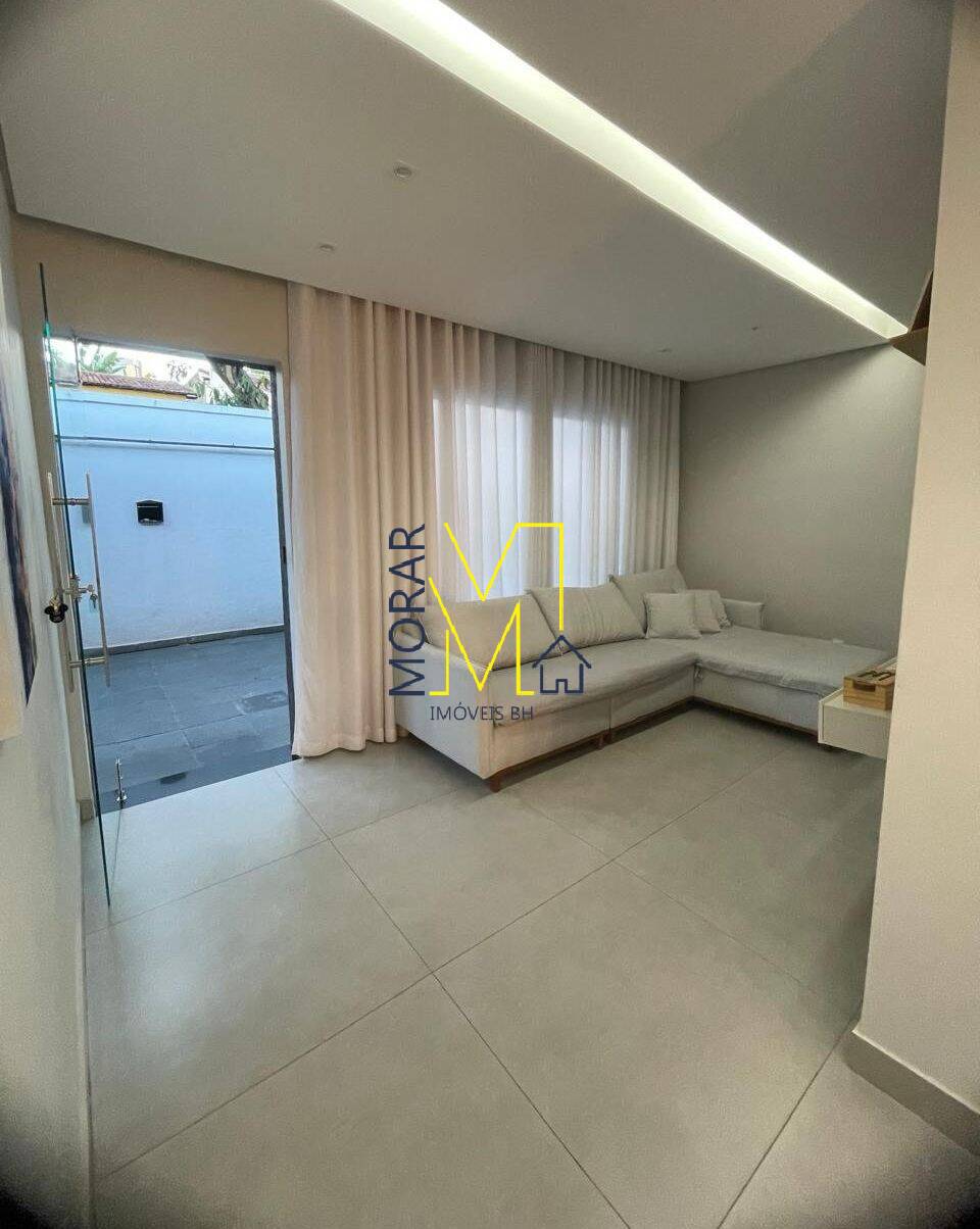 Casa à venda com 5 quartos, 360m² - Foto 2