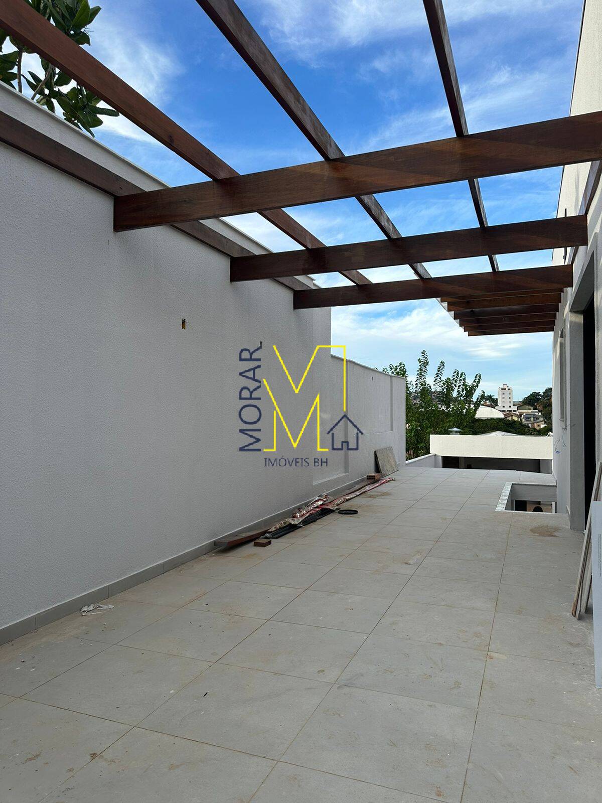 Casa à venda com 3 quartos, 360m² - Foto 9